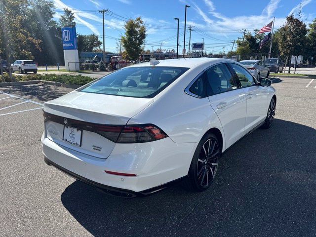 Used 2023 Honda Accord Touring image 8