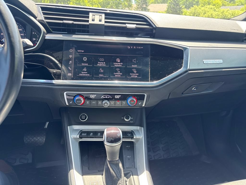 Used 2023 Audi Q3 2.0T Premium Plus AWD/4WD image 19