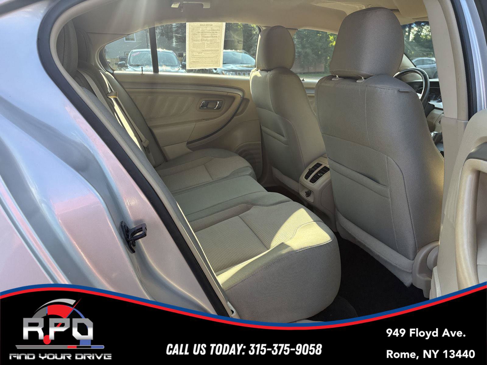Used 2015 Ford Taurus SEL w/ Equipment Group 201A AWD/4WD image 28