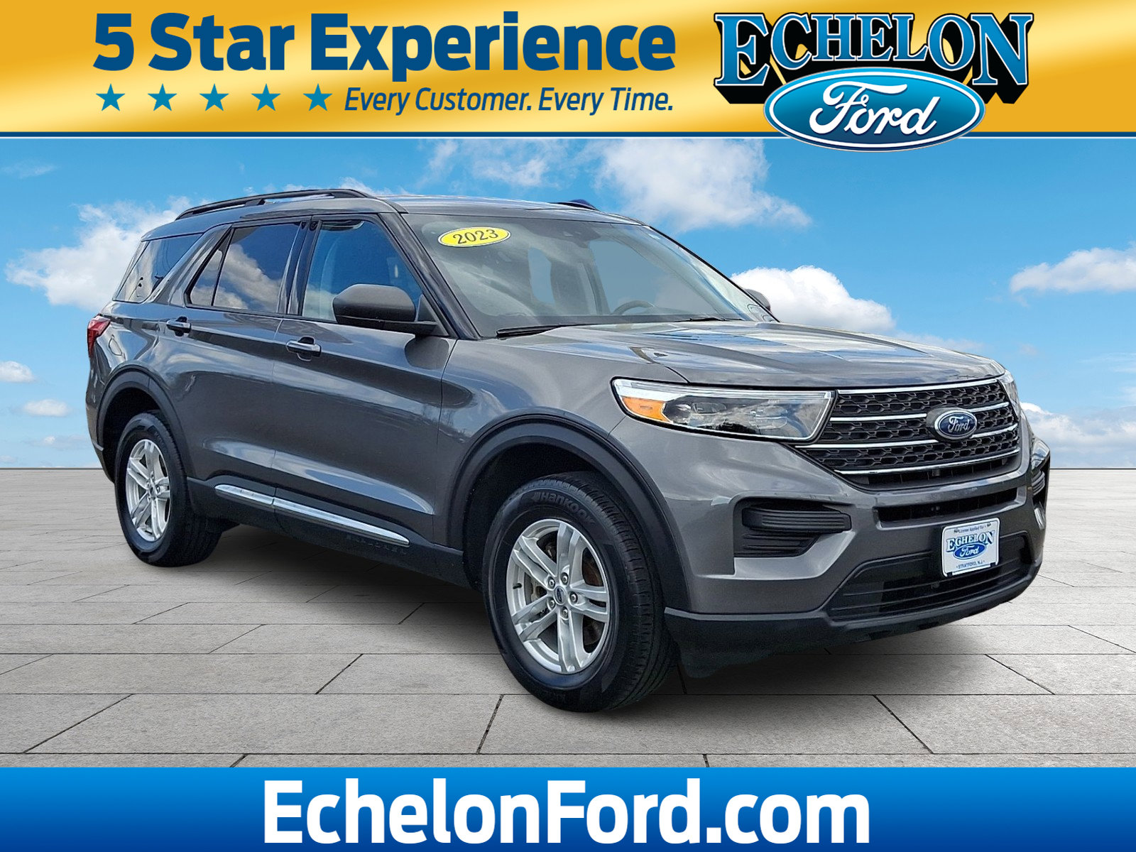 Certified 2023 Ford Explorer XLT image 1