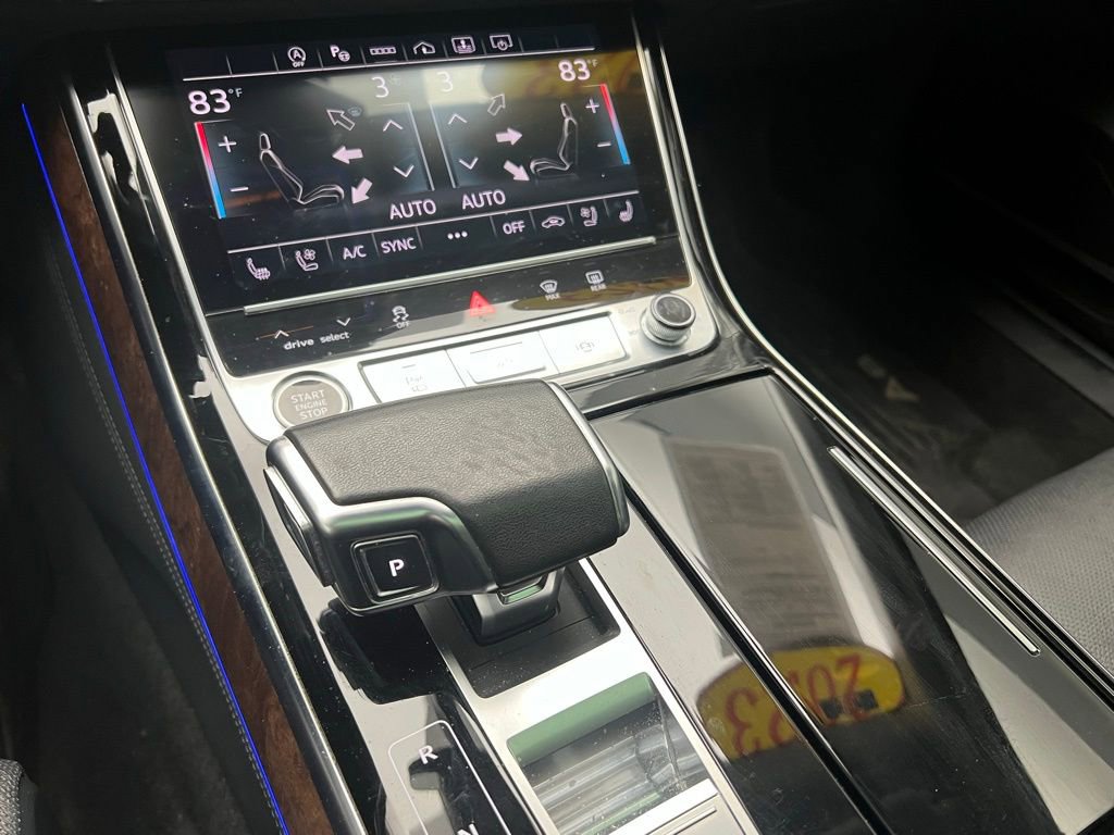 Used 2023 Audi A8 L 3.0T image 11