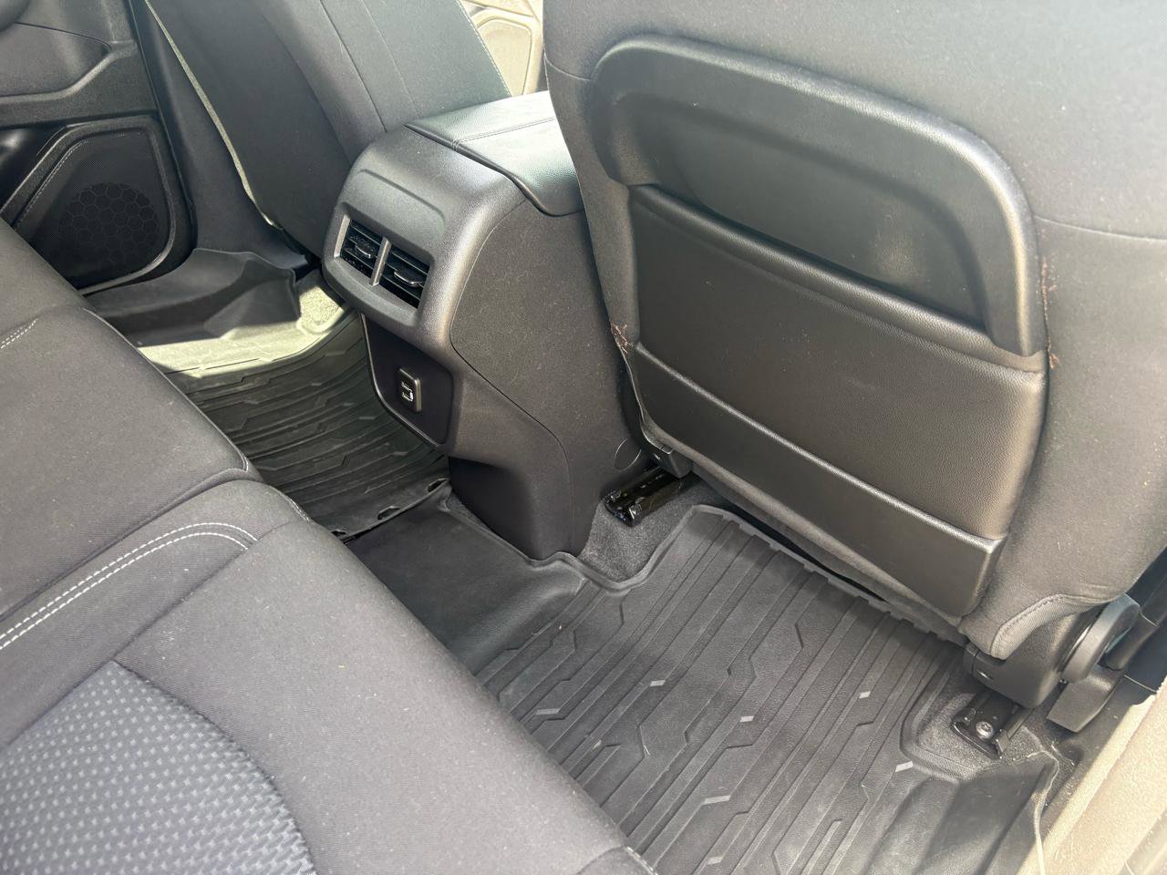 Used 2024 GMC Terrain SLE w/ Driver Convenience Package FWD image 48