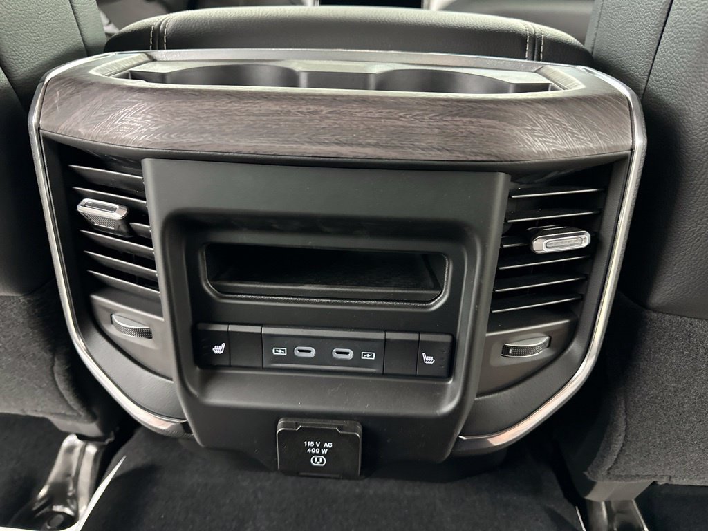 New 2026 RAM 3500 Laramie AWD/4WD image 29