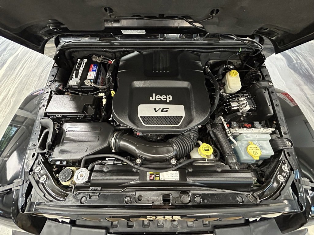 Used 2014 Jeep Wrangler Unlimited Sahara image 50