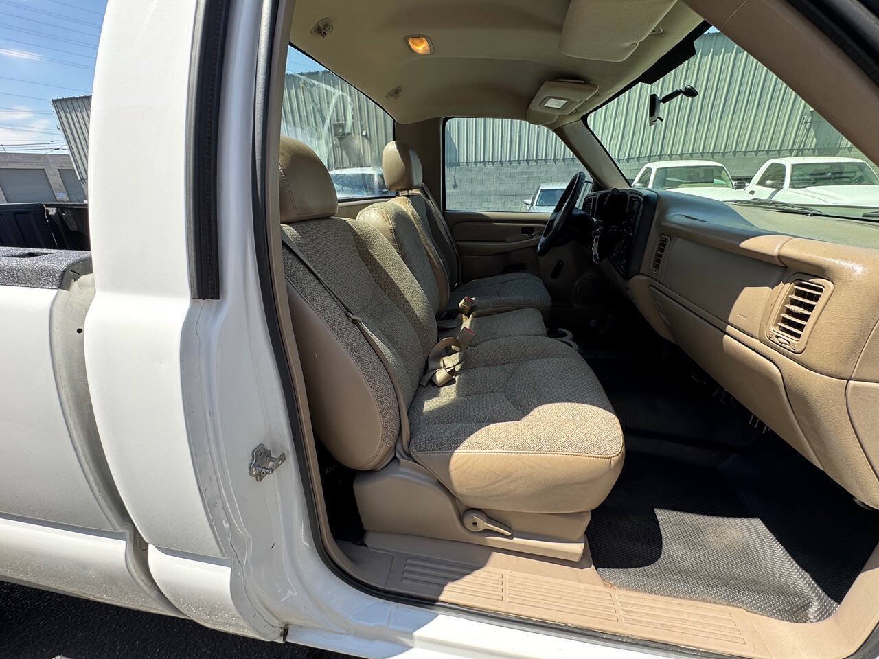 Used 2006 Chevrolet Silverado 2500 W/T w/ Heavy-Duty Power Package AWD/4WD image 24