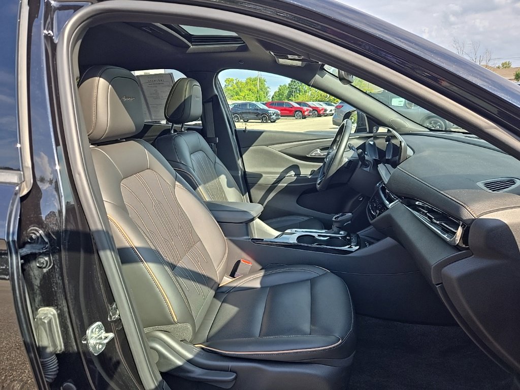 Used 2024 Buick Envista Avenir FWD image 14