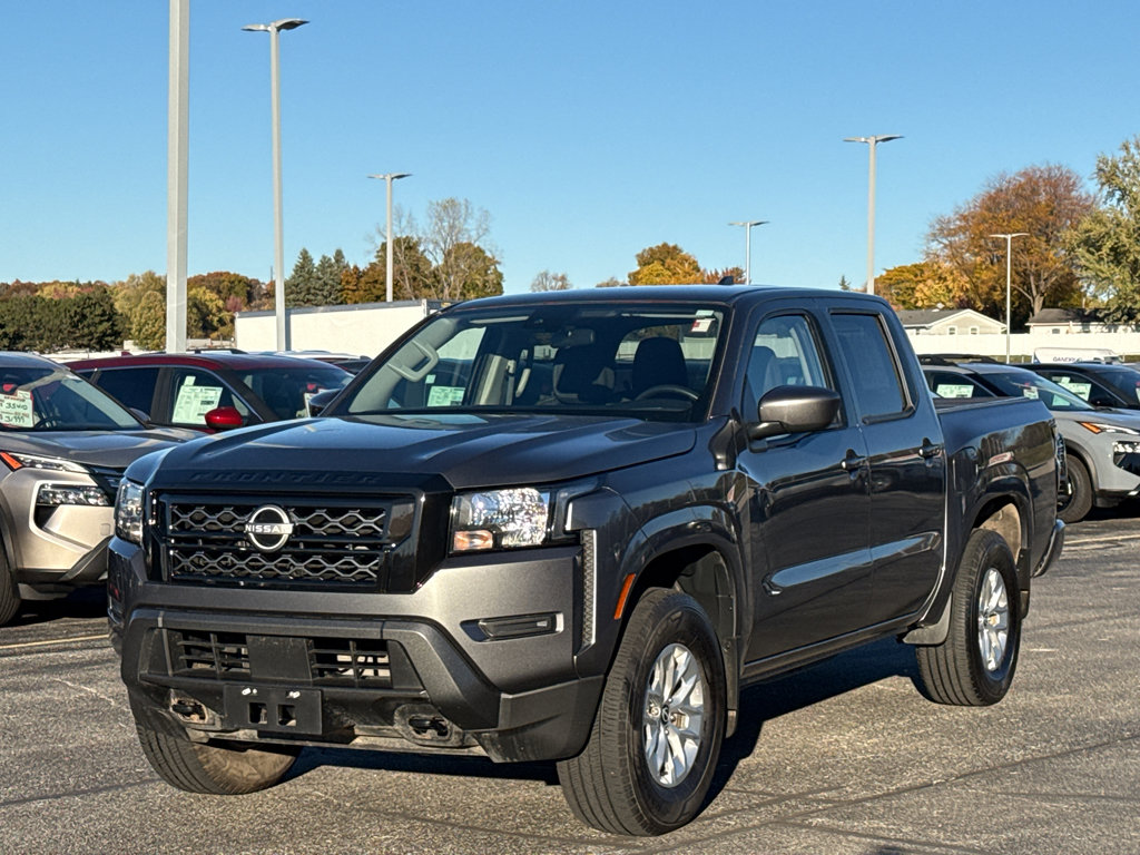 Certified 2024 Nissan Frontier SV image 2