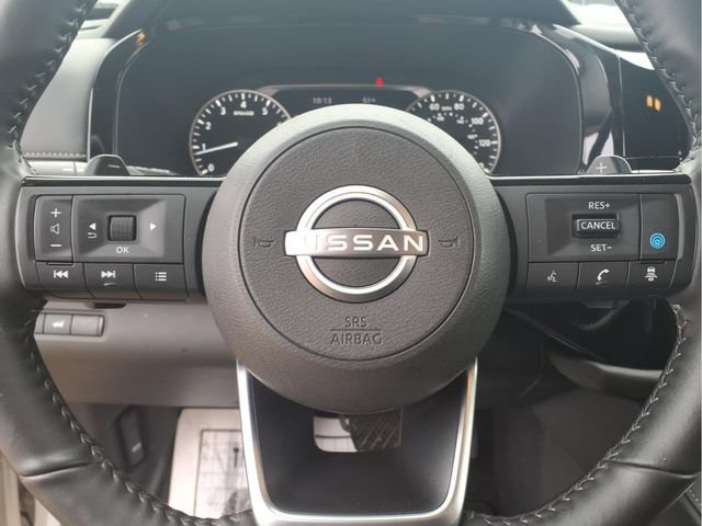 Used 2025 Nissan Pathfinder SL AWD/4WD image 13