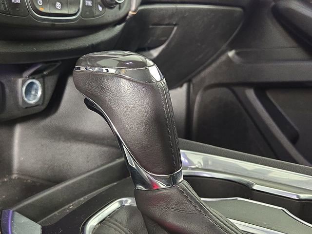 Used 2019 Chevrolet Traverse LT FWD image 21