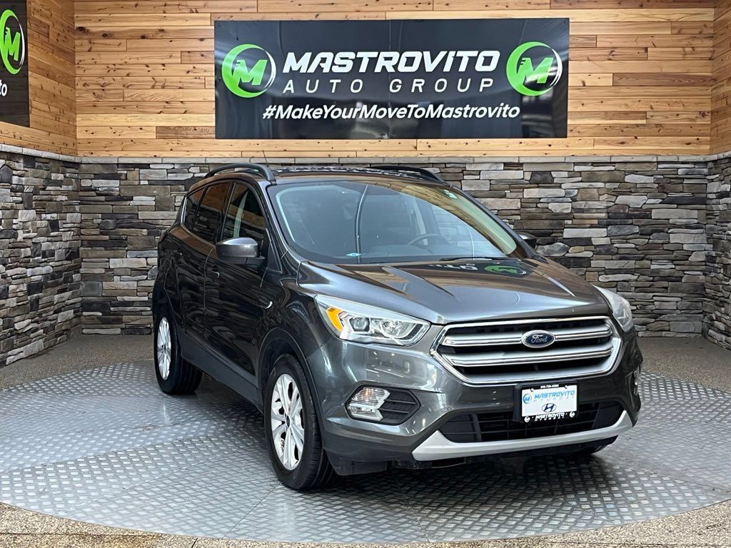 Used 2017 Ford Escape SE w/ SE Leather Comfort Package AWD/4WD image 5