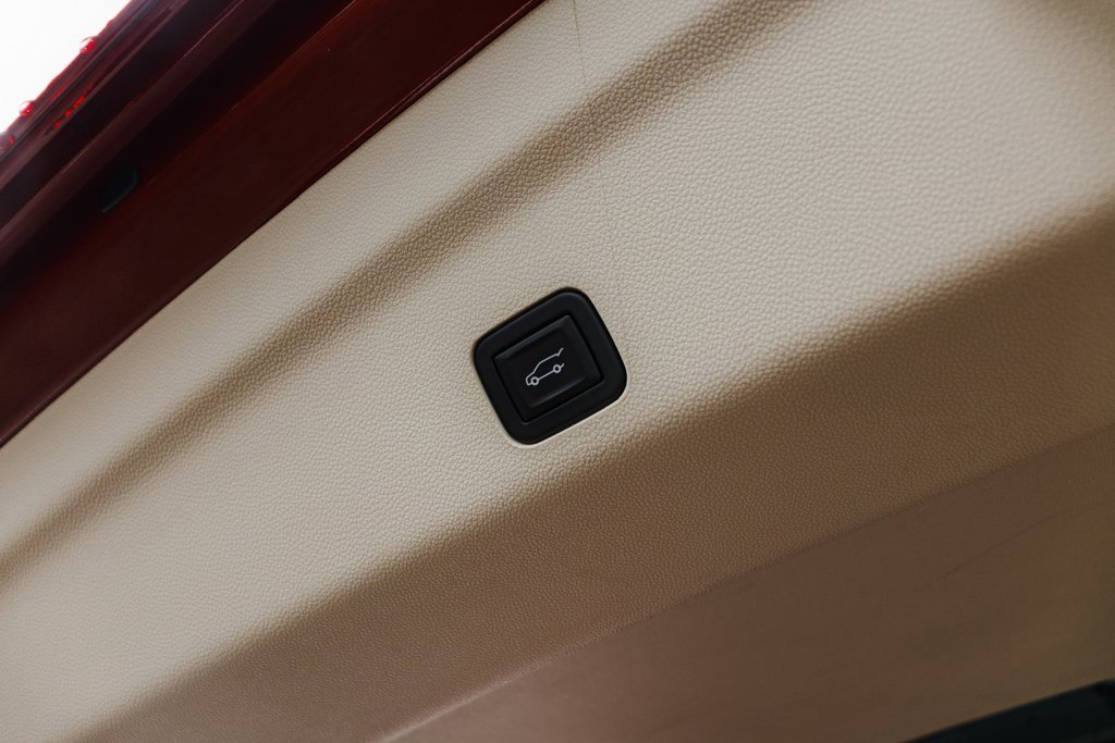 Used 2023 Cadillac Escalade ESV Premium Luxury Platinum w/ LPO, Radiant Package image 59