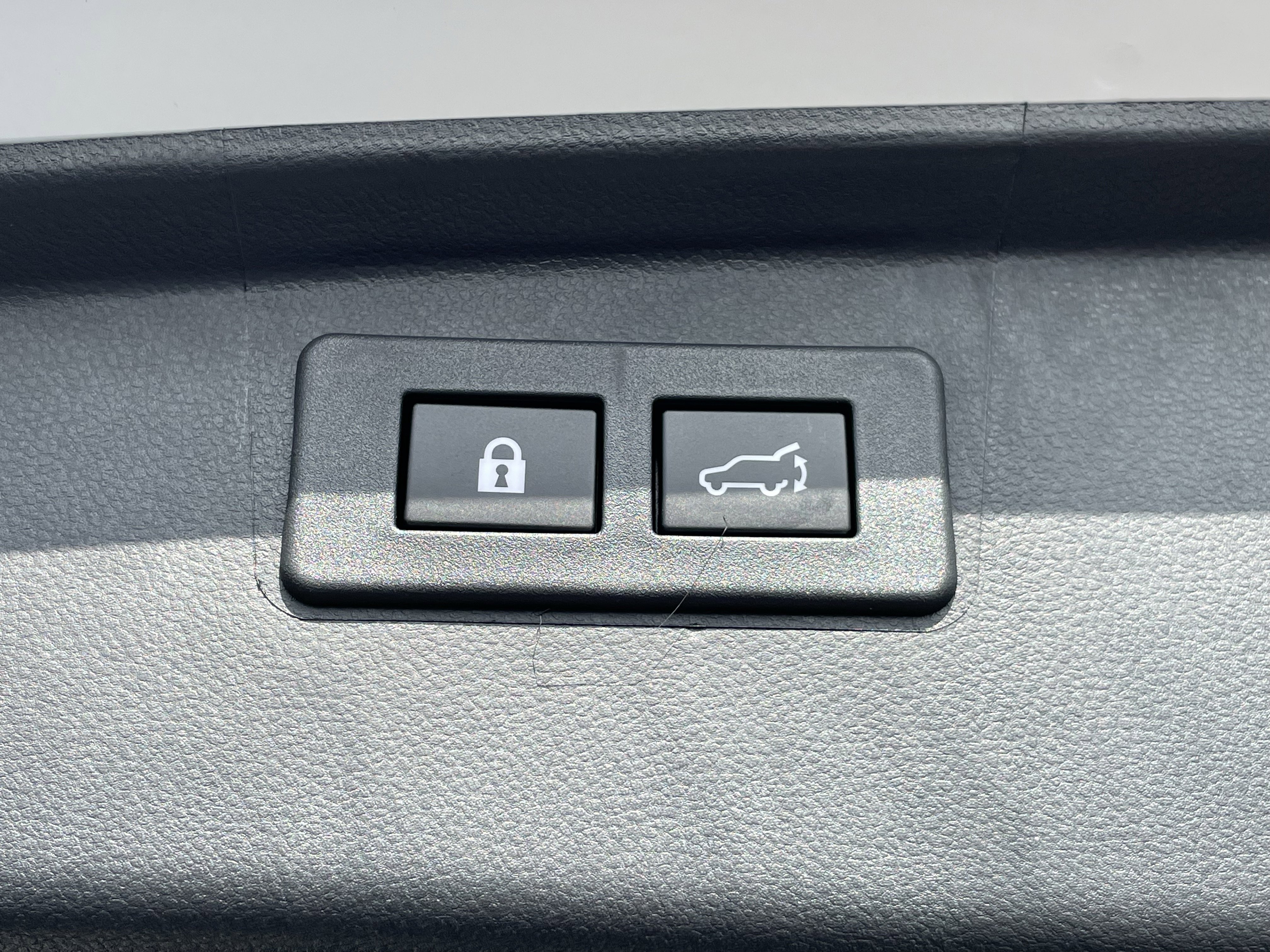 New 2025 Subaru Outback Touring XT image 8