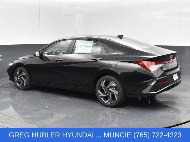 Used 2025 Hyundai Elantra SEL FWD image 10