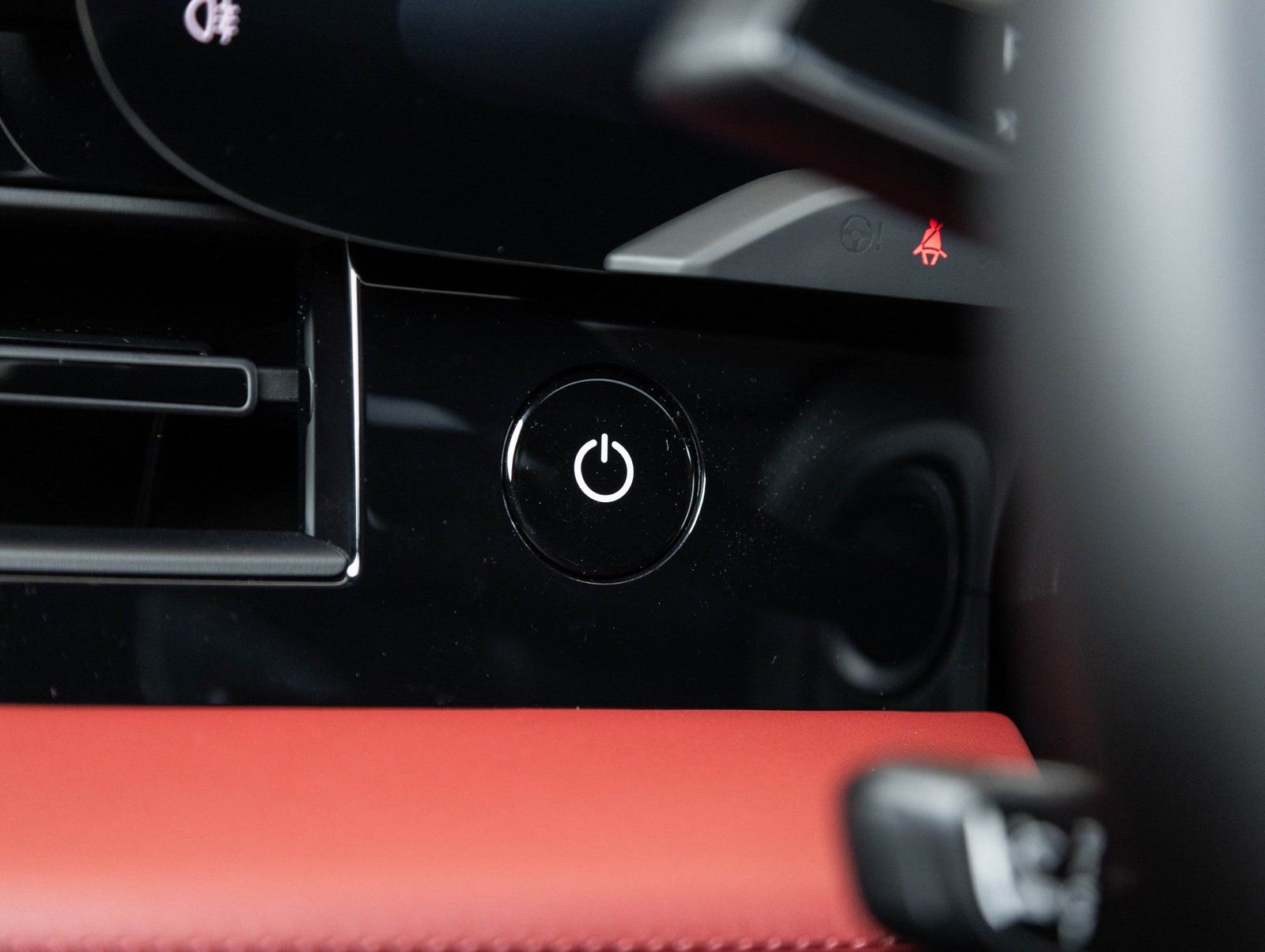 Used 2025 Porsche Taycan GTS image 17