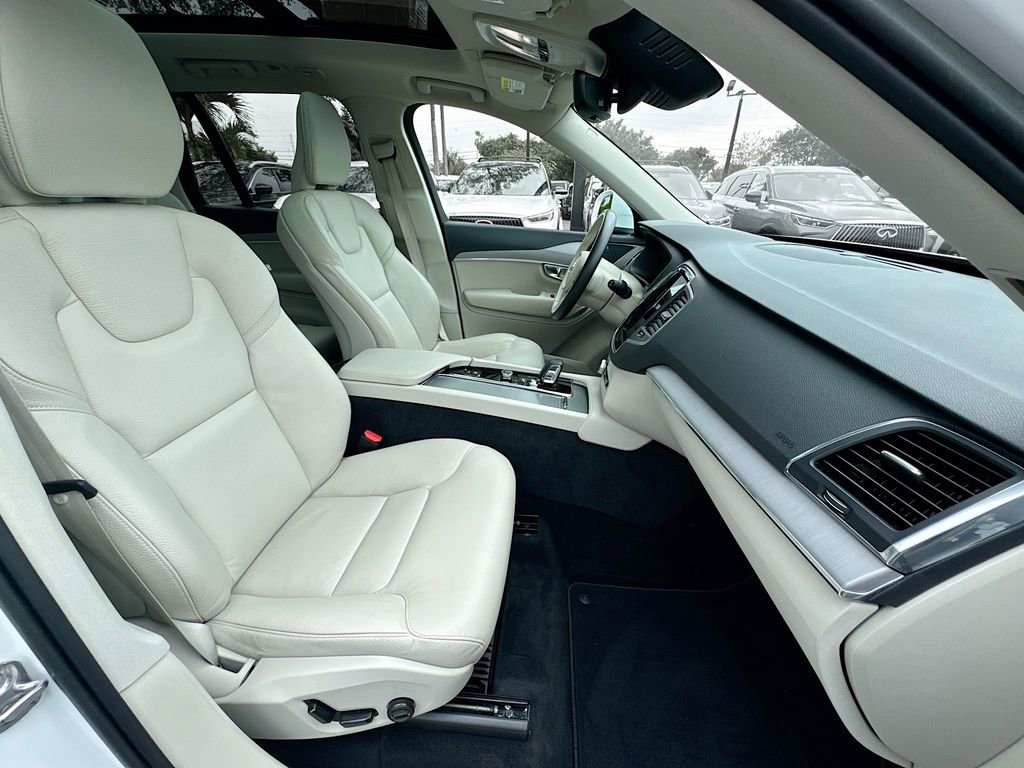 Used 2023 Volvo XC90 B5 Core w/ Protection Package image 31