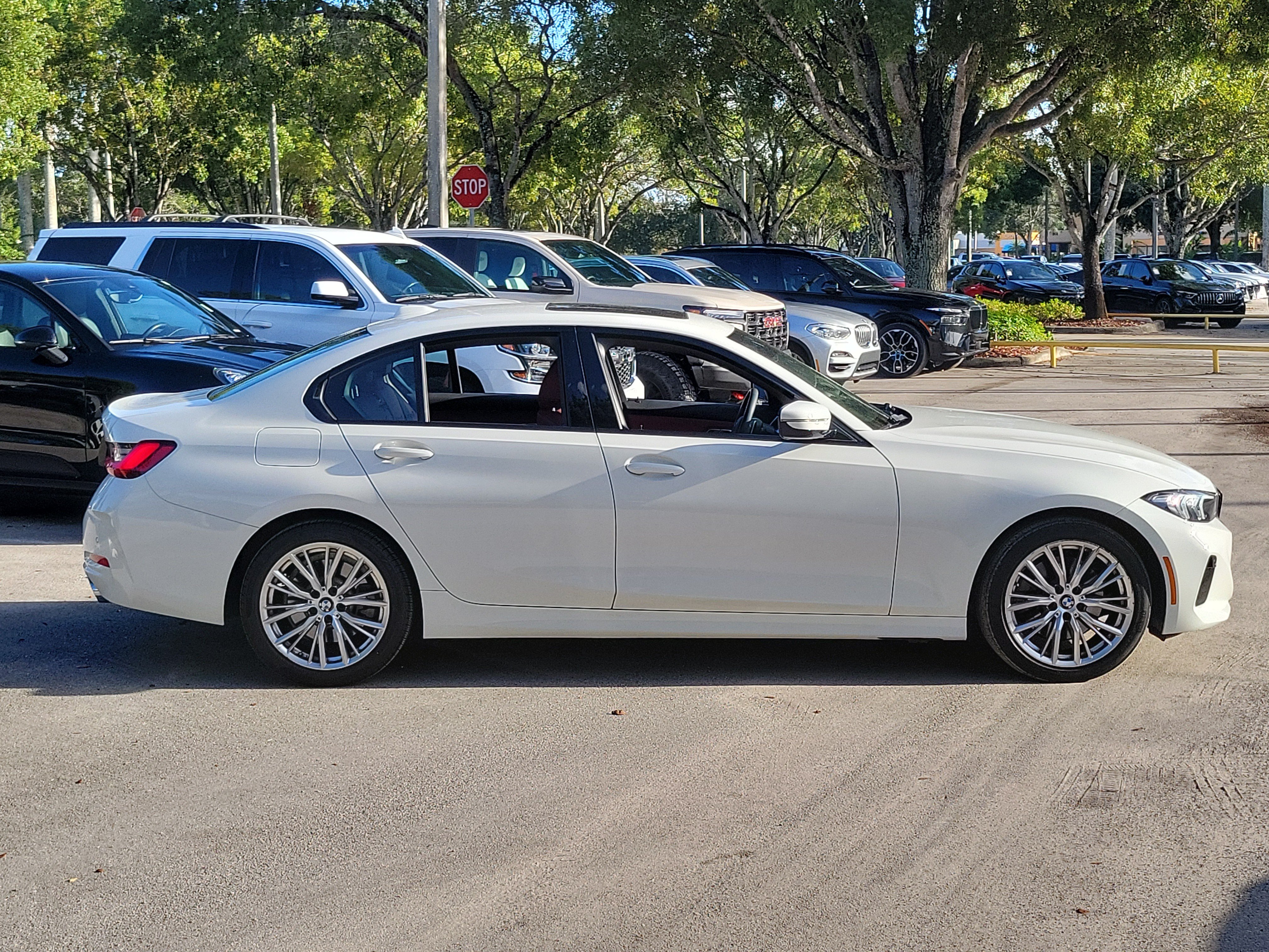 Used 2023 BMW 330i Sedan w/ Driving Assistance Package RWD image 2