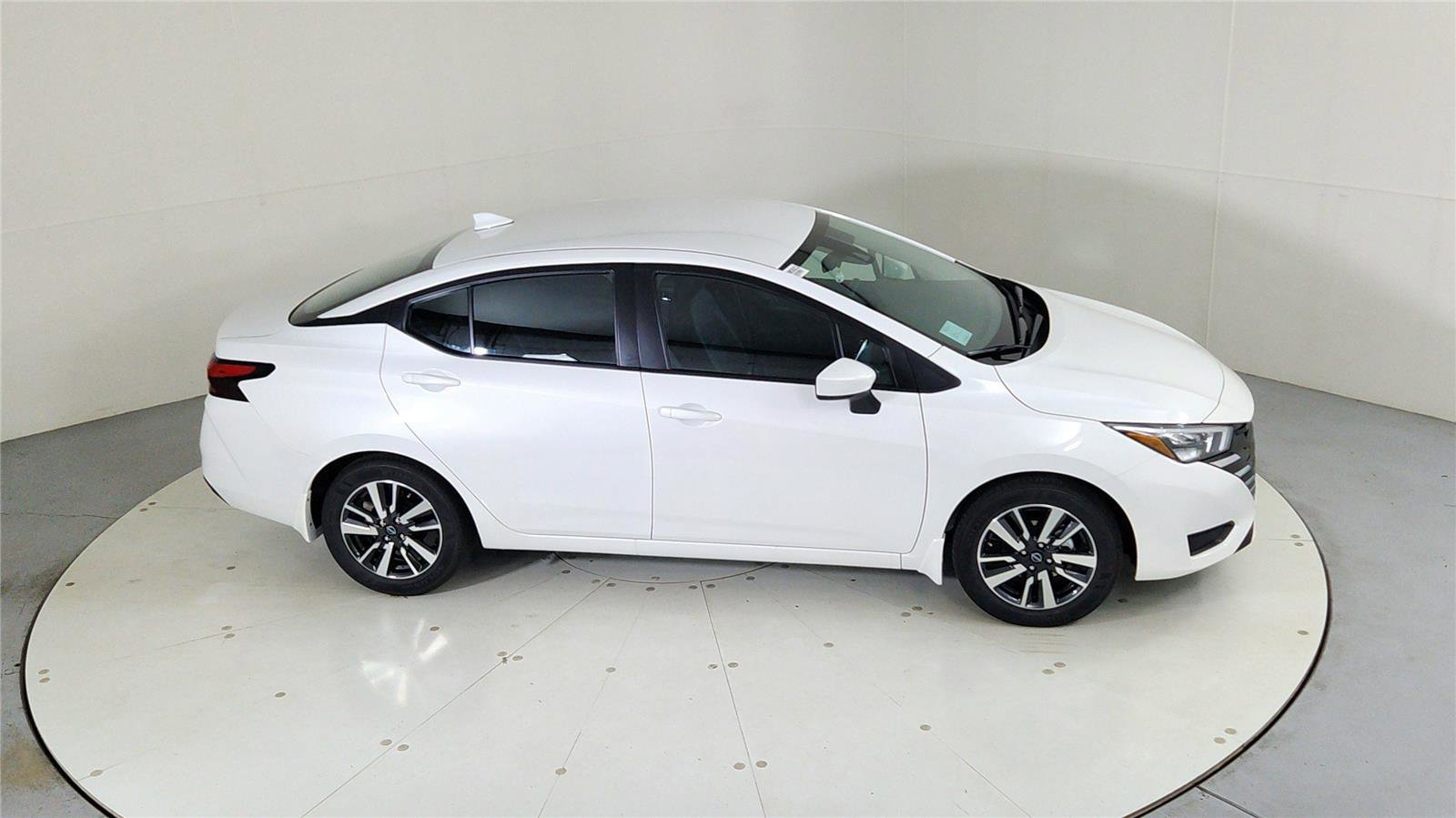 New 2025 Nissan Versa SV w/ Trunk Package image 41