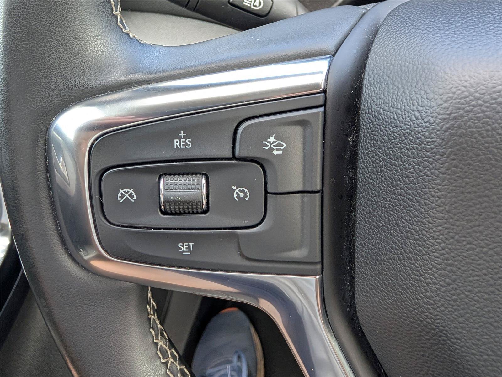 Used 2024 Chevrolet Blazer LT FWD image 22