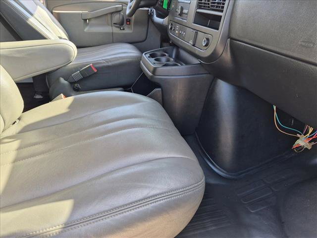 Used 2020 Chevrolet Express 2500 w/ Driver Convenience Package RWD image 18