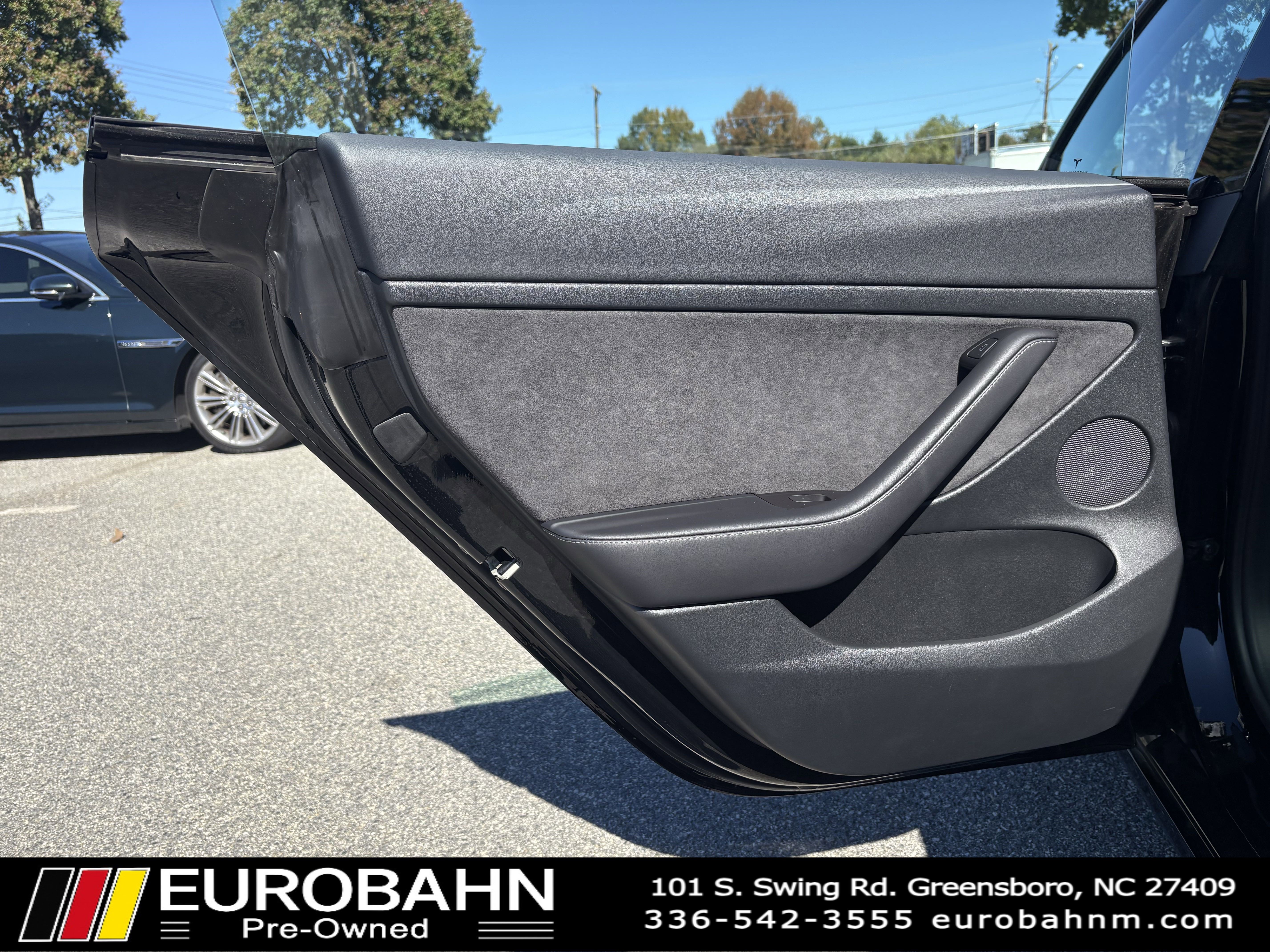 Used 2023 Tesla Model 3 Standard Range image 11