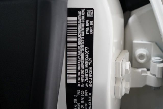 Used 2024 Maserati Levante GT Ultima image 39