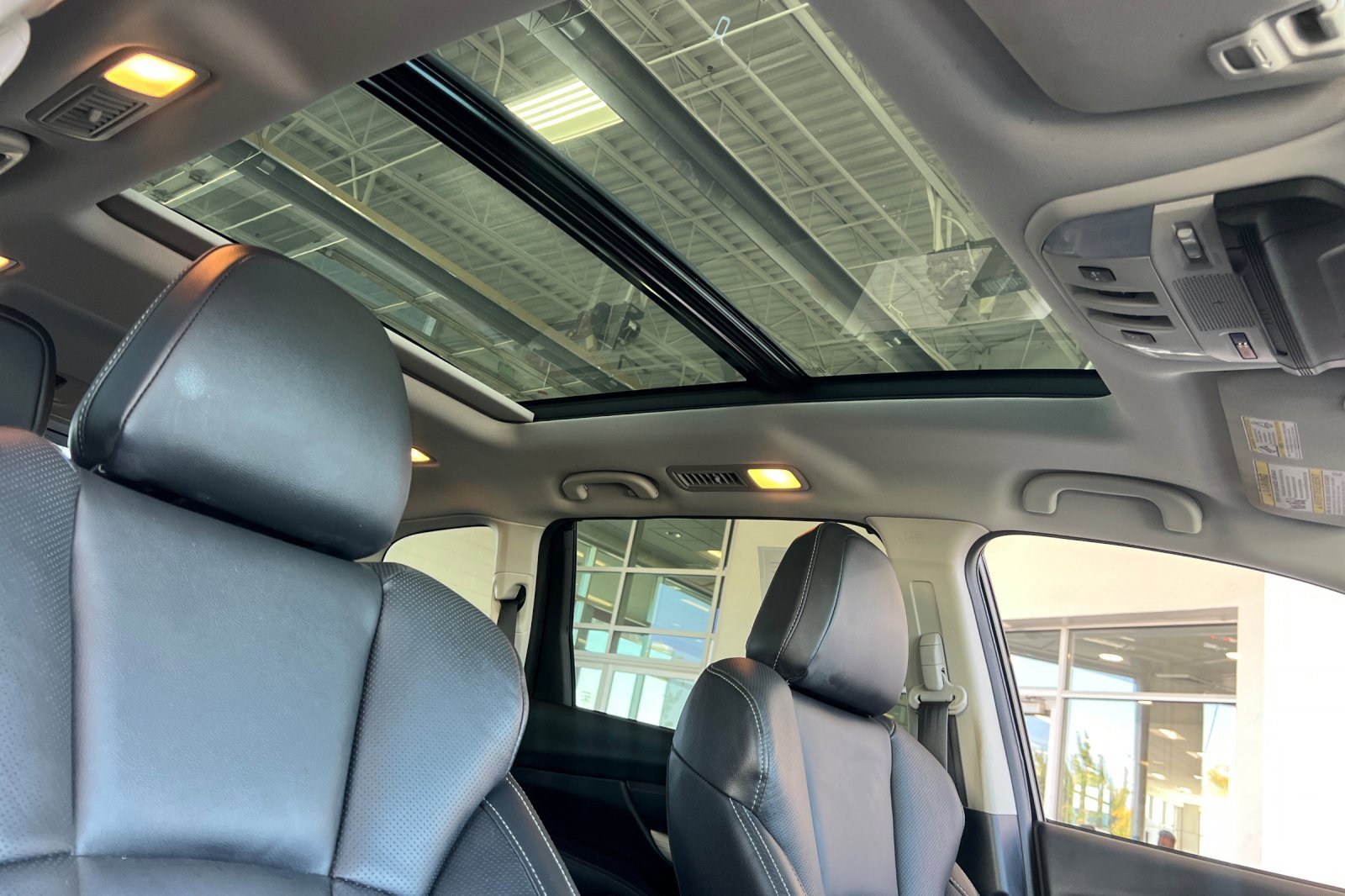 Used 2022 Subaru Ascent Limited w/ Technology Package image 15