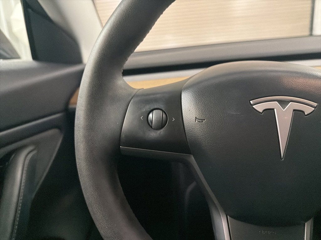 Used 2020 Tesla Model 3 Long Range image 19