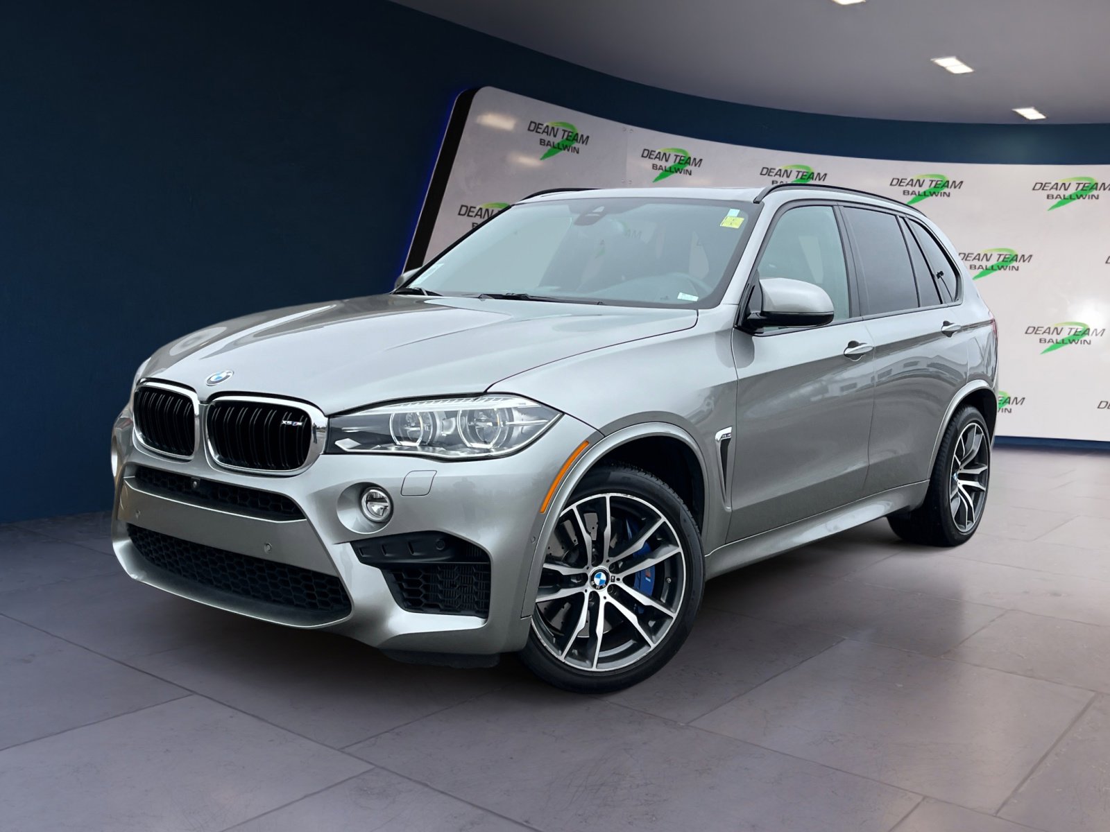 Used 2018 BMW X5 M w/ Executive Package image 3