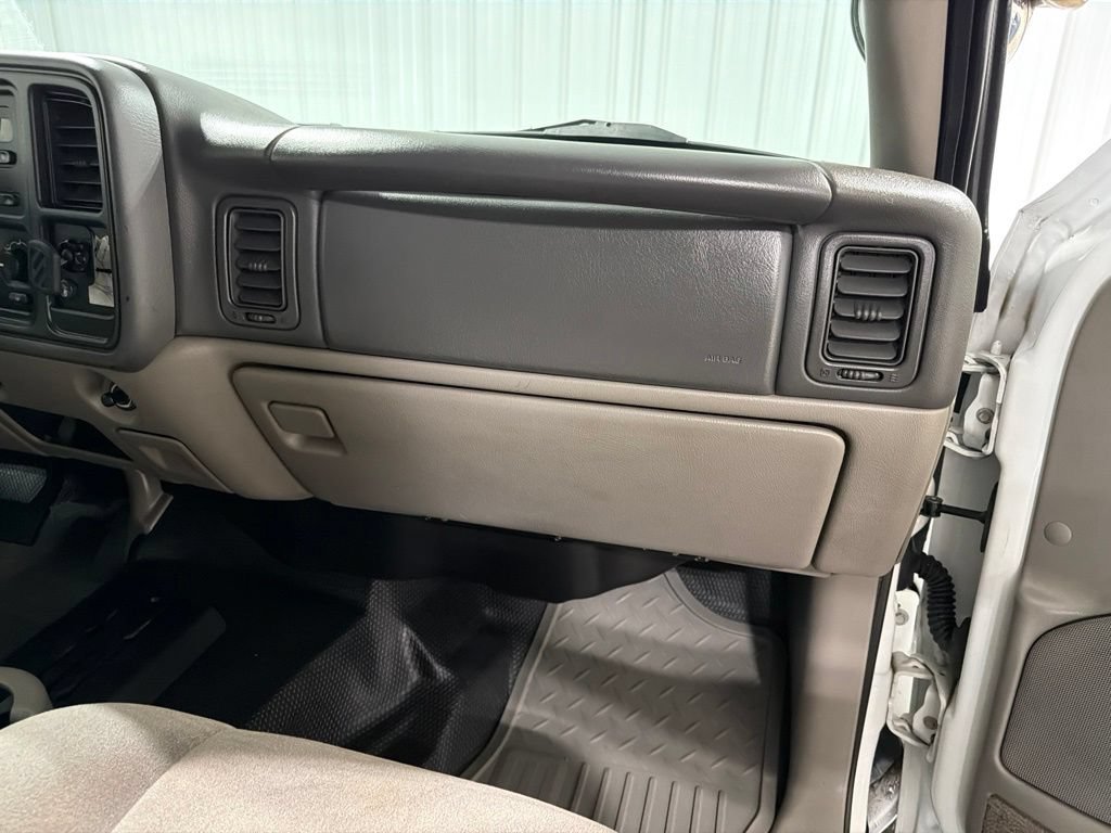 Used 2004 Chevrolet Tahoe 4WD w/ Skid Plate Package image 22