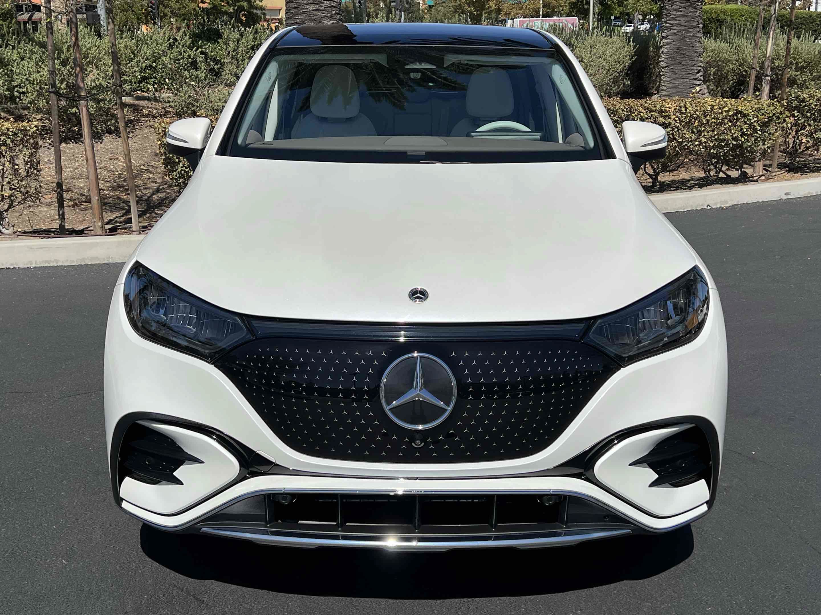 Used 2023 Mercedes-Benz EQE 350+ SUV w/ AMG Line Exterior Package image 17
