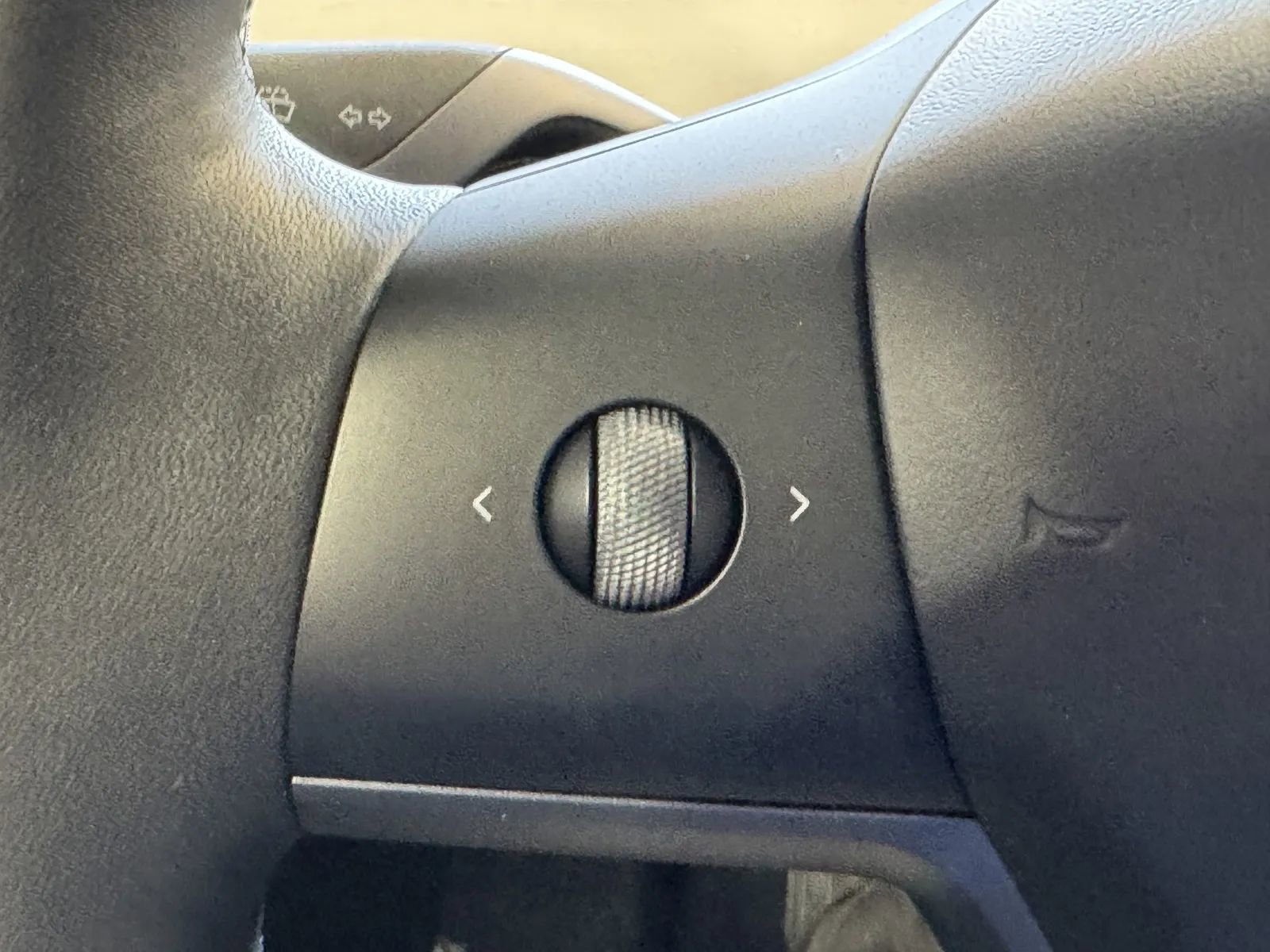 Used 2023 Tesla Model Y Long Range image 21