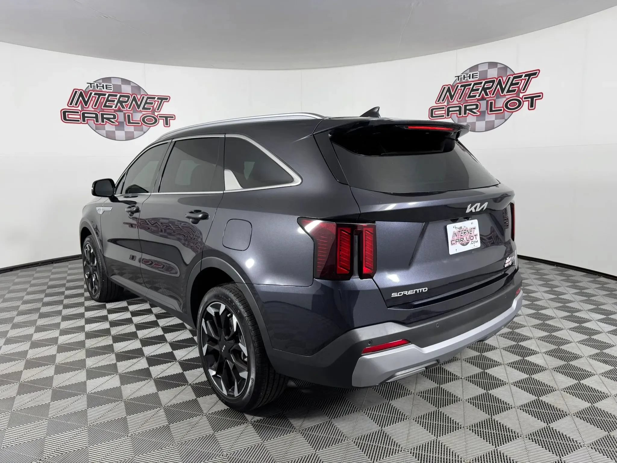 Used 2025 Kia Sorento EX AWD/4WD image 5