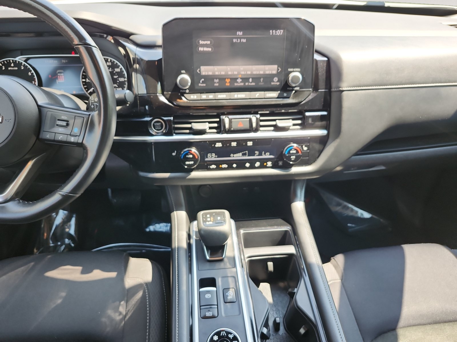 Used 2024 Nissan Pathfinder SV AWD/4WD image 11