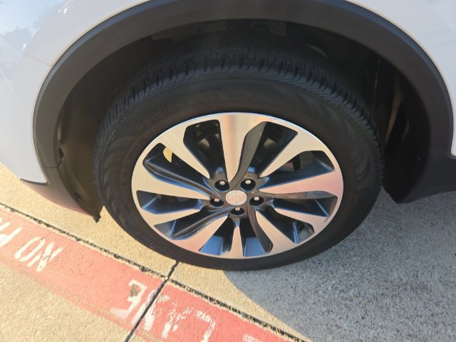 Used 2022 Buick Encore Preferred w/ Safety Package FWD image 27