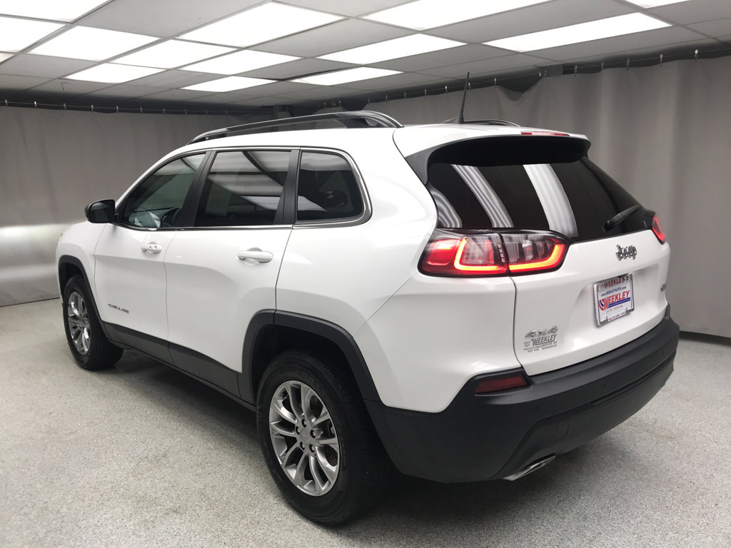 Used 2022 Jeep Cherokee Latitude Lux image 2
