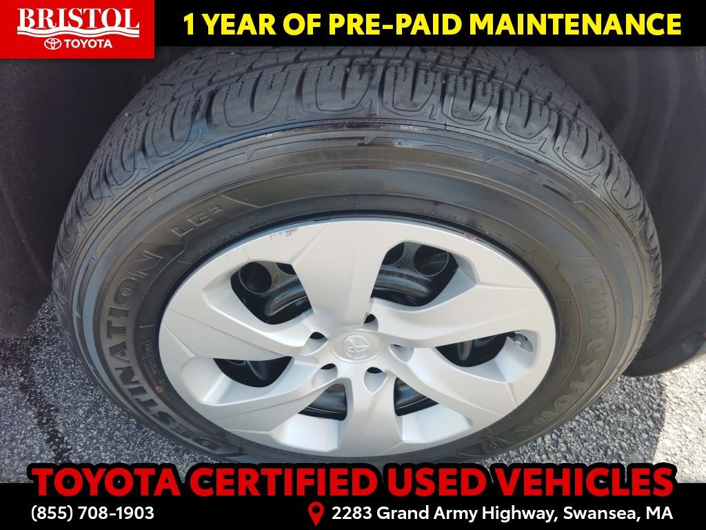Certified 2024 Toyota RAV4 LE AWD/4WD image 9