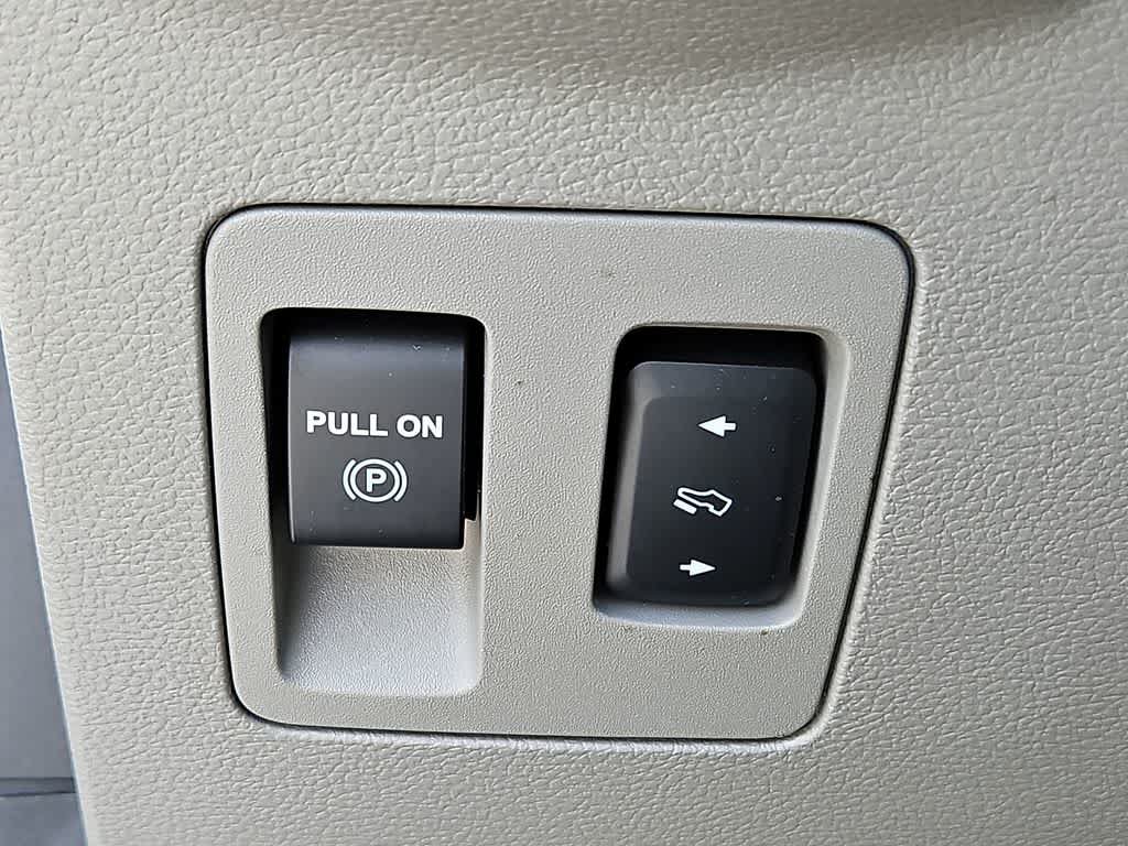 Used 2018 Ford F150 Lariat RWD image 23