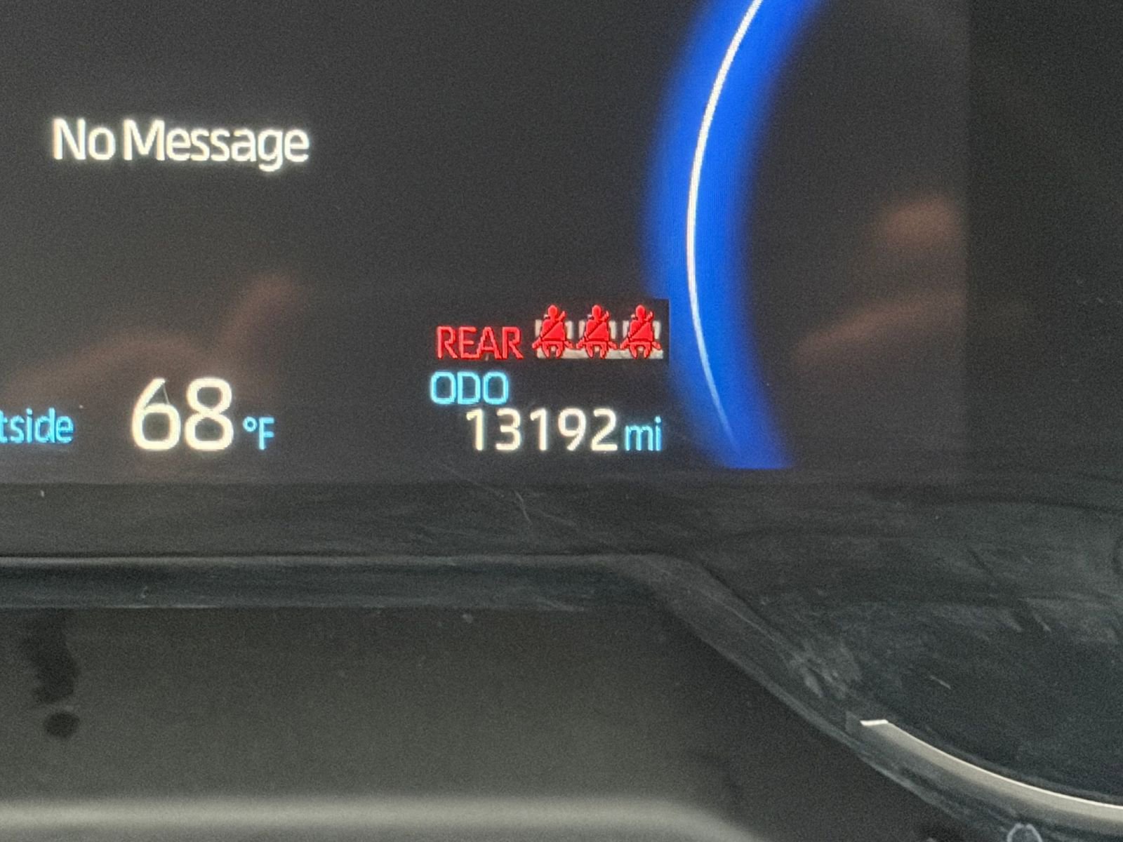 Used 2025 Toyota RAV4 LE AWD/4WD image 39