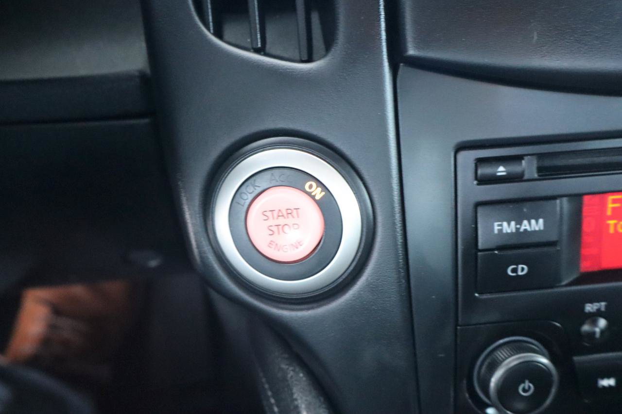 Used 2019 Nissan 370Z Coupe RWD image 22