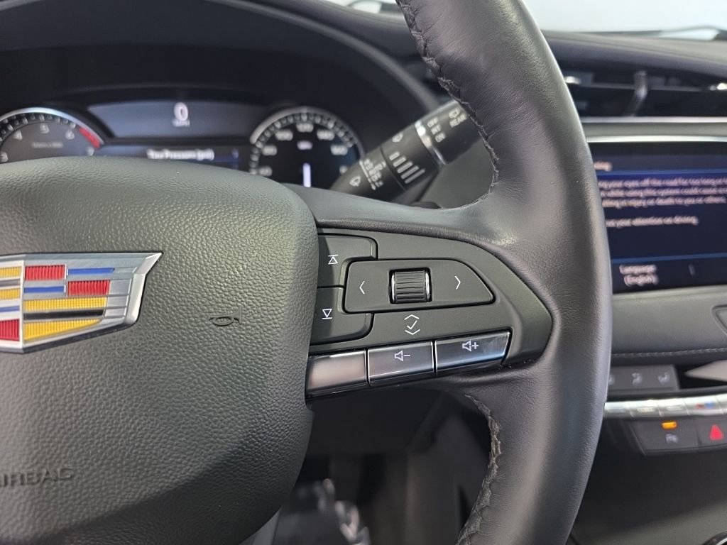 Used 2021 Cadillac XT4 Premium Luxury w/ LPO, Radiant Package image 15