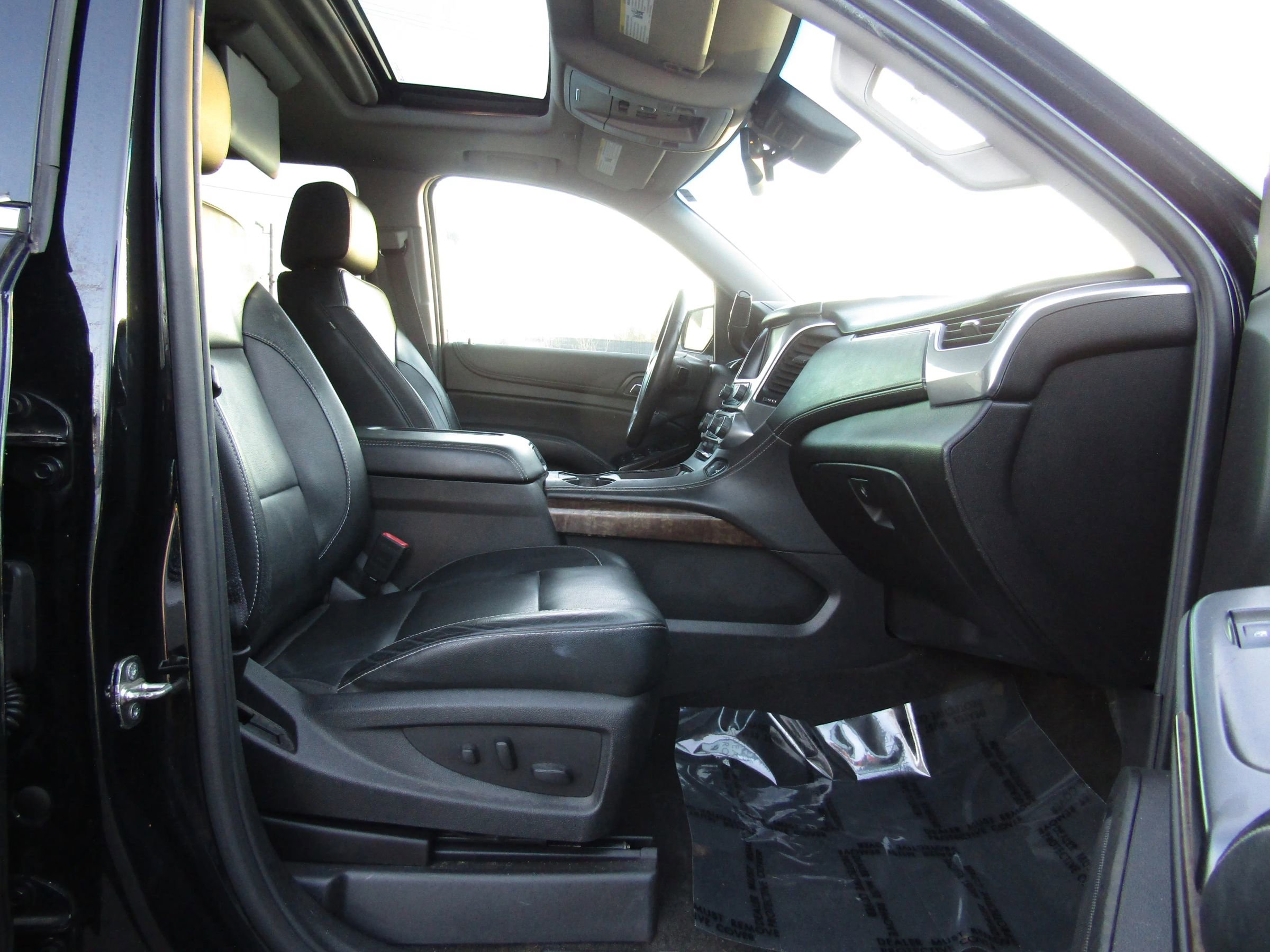Used 2017 Chevrolet Tahoe LT AWD/4WD image 12