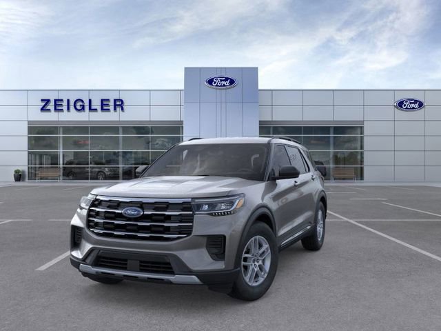 New 2025 Ford Explorer Active image 2