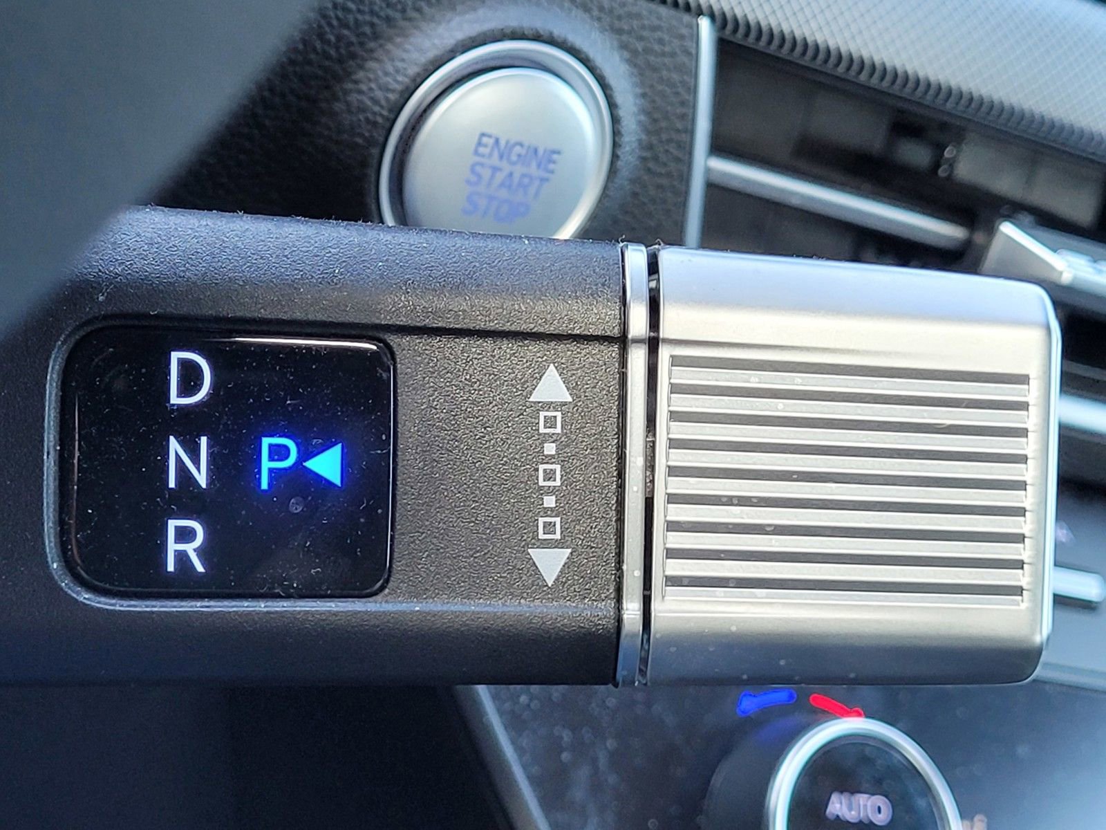 Certified 2025 Hyundai Sonata SEL AWD/4WD image 24