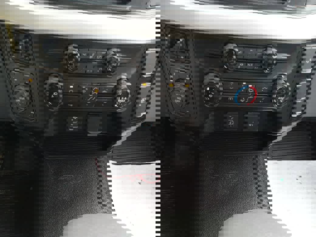 Used 2023 Ford F350 XL w/ Snow Plow Prep Package image 25