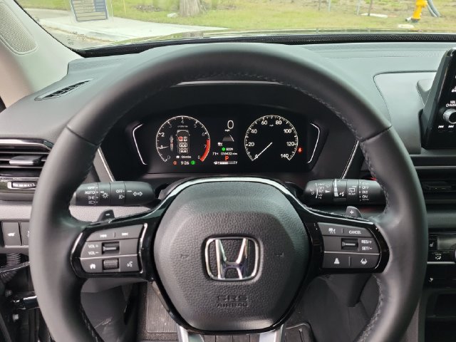 Used 2025 Honda Pilot EX-L image 26
