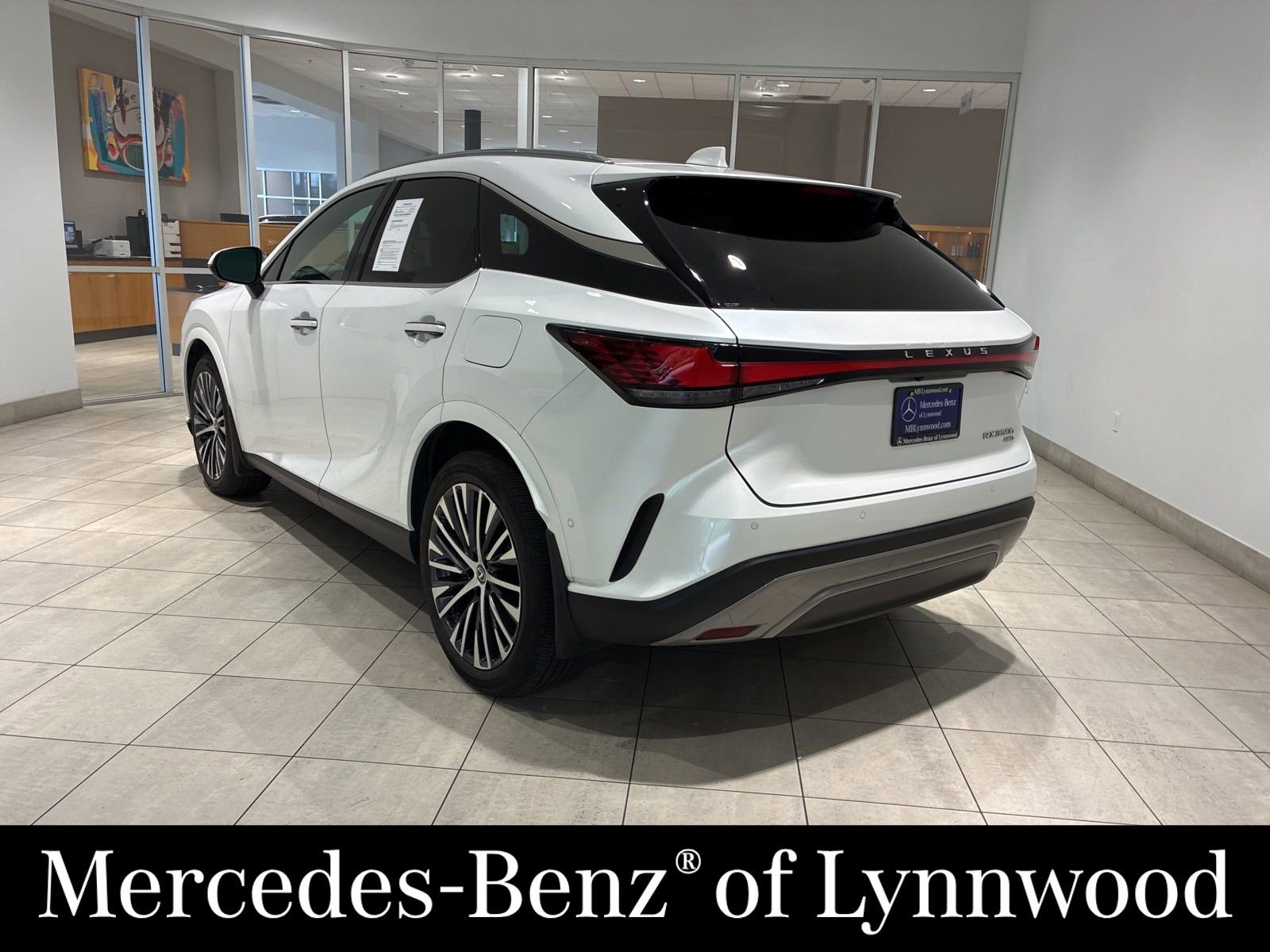 Used 2023 Lexus RX 350 w/ Cold Area Package AWD/4WD image 5