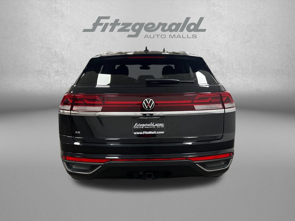 Used 2024 Volkswagen Atlas Cross Sport SE FWD image 5