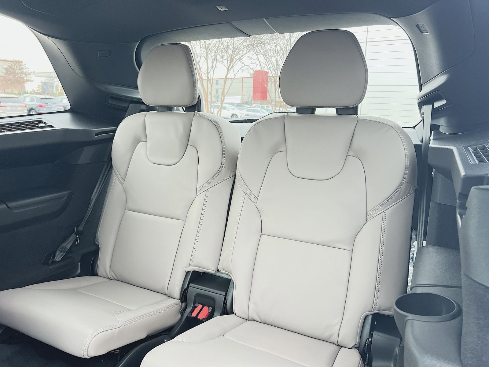 New 2026 Volvo XC90 T8 Ultra w/ Protection Package image 26