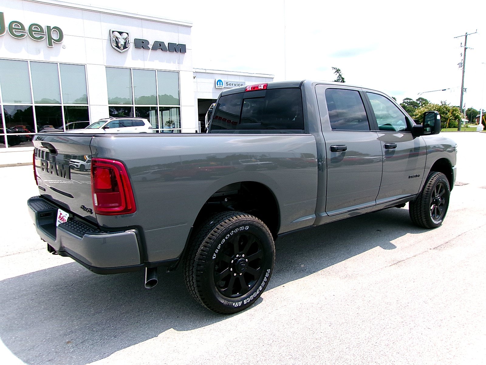 New 2026 RAM 2500 Big Horn AWD/4WD image 3