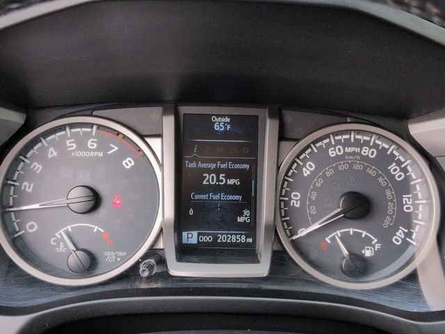 Used 2017 Toyota Tacoma SR5 w/ Tow Package image 20